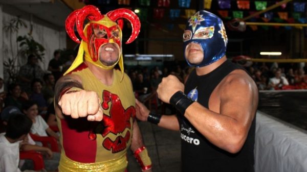 Lucha libre y gastronomía se unen en Cancún