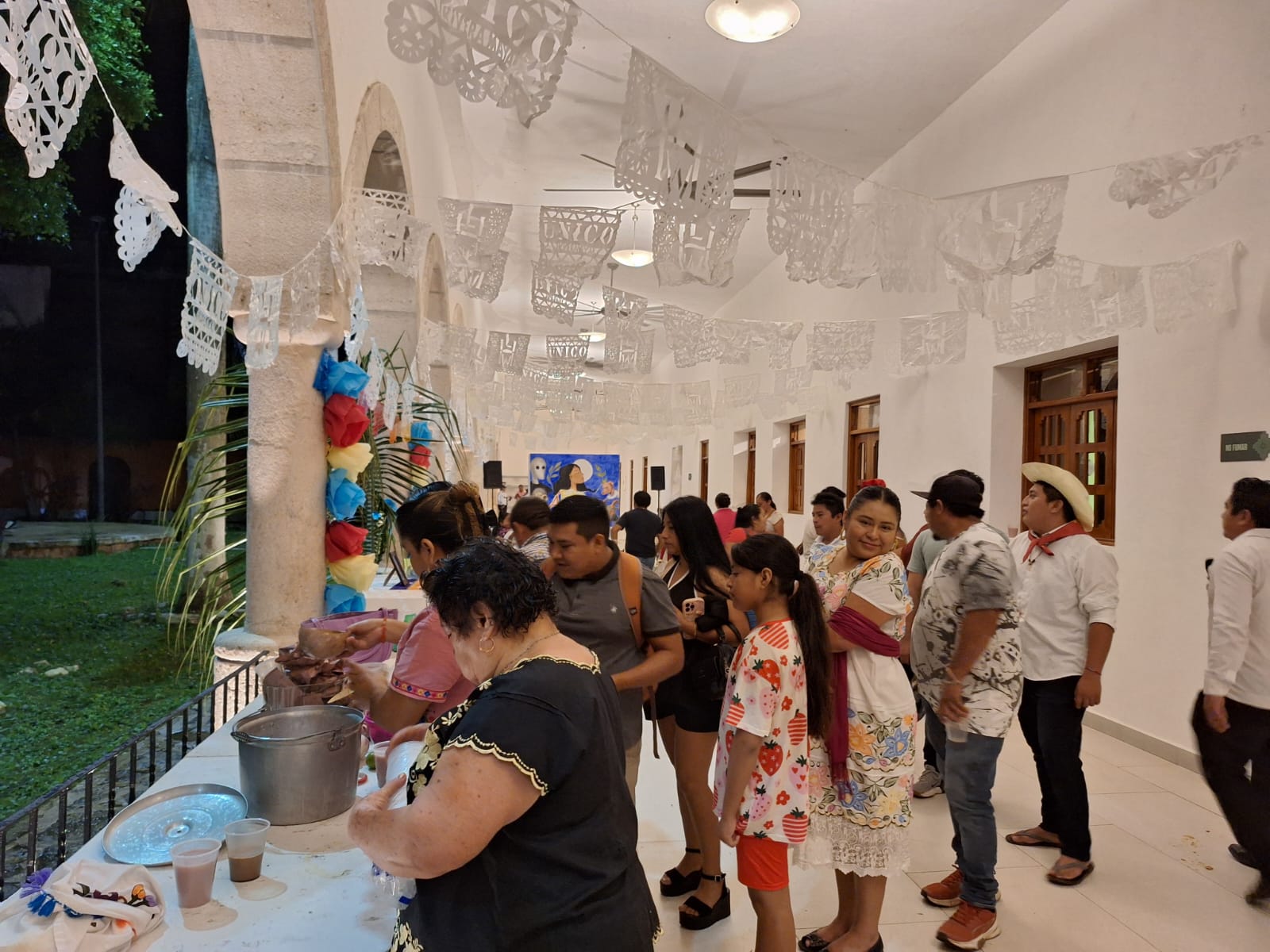 Estudiantes de Tihosuco preservan las tradiciones mayas