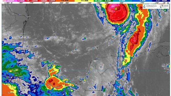 Lluvias fuertes por Isaias afectan Quintana Roo