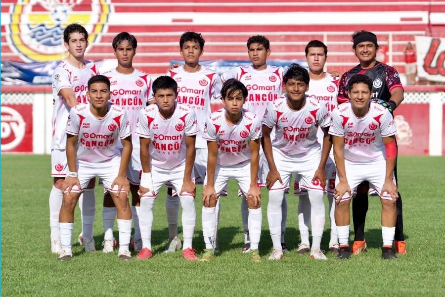 Pioneros Junior e Inter Playa disputan el clásico quintanarroense