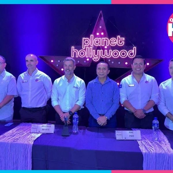 CROC Cancún entrega 100 contratos permanentes en hotel