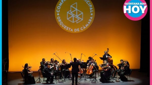 Música y cultura marcaron el cierre del XVI Coloquio Nacional en Cancún