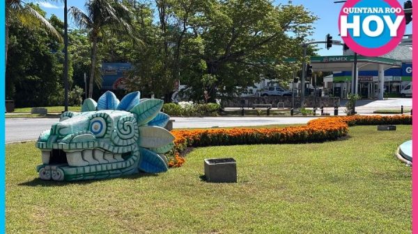 Decoran la Fuente de Kukulcán en Cancún por el Día de Muertos