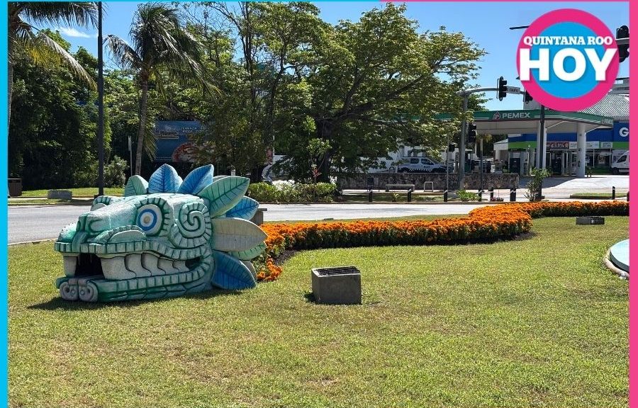 Decoran la Fuente de Kukulcán en Cancún por el Día de Muertos
