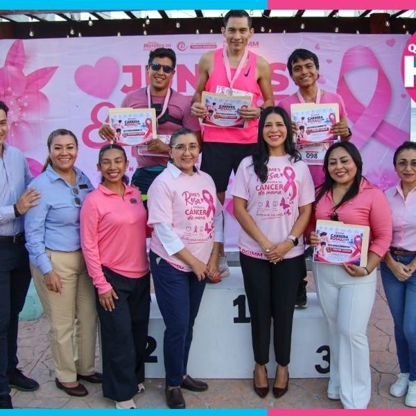 Carrera Rosa participantes en Puerto Morelos contra cáncer de mama