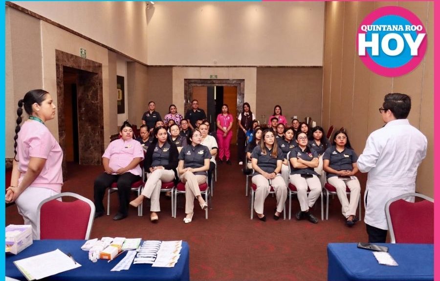 Blanca Merari acerca servicios de salud a mujeres del sector turístico