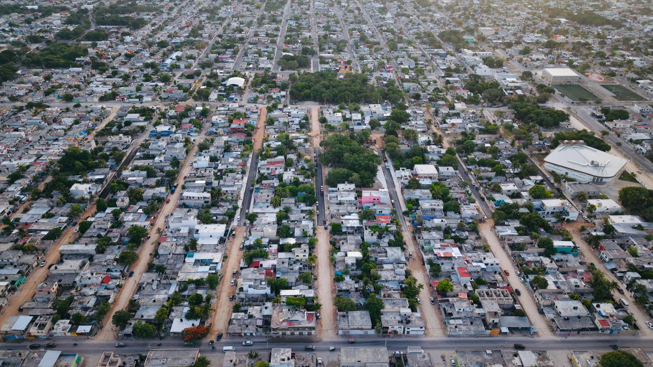 Cancún crece en turismo, pero enfrenta rezagos sociales