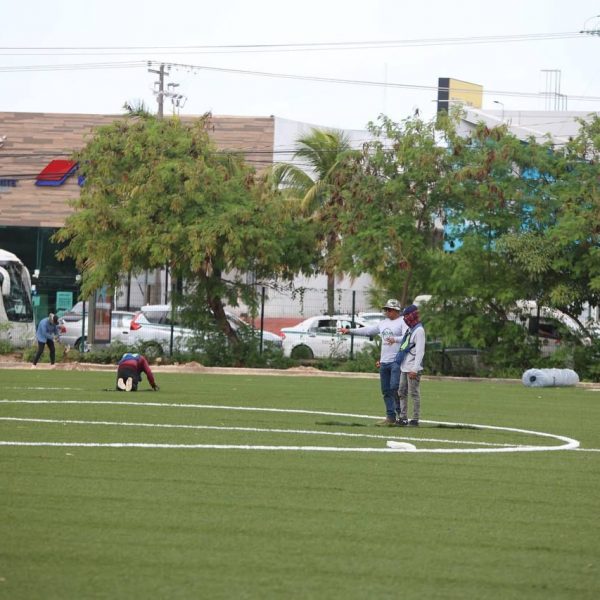 Advierten sanciones por alcohol en canchas de Cancún