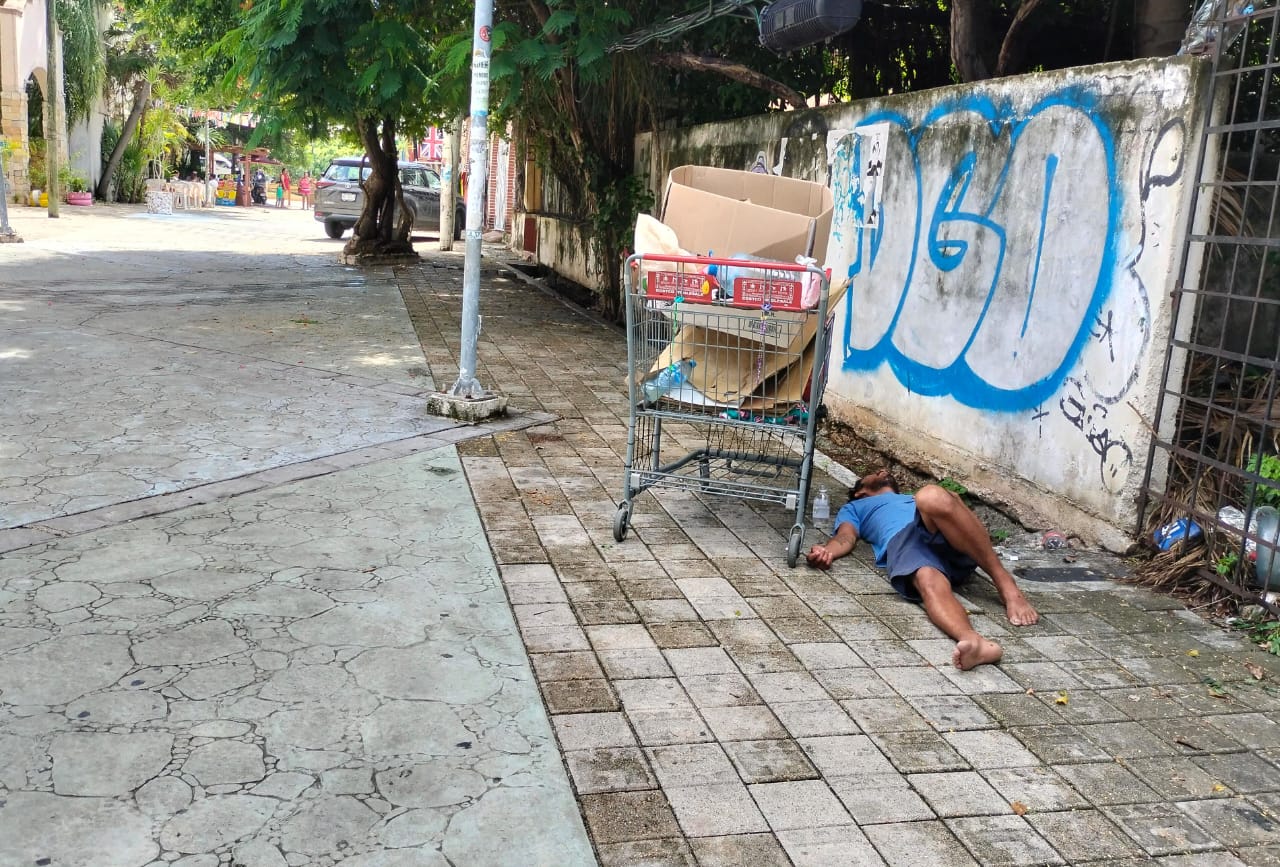 IMCA atiende a cerca de 130 hombres en situación de calle en Cancún