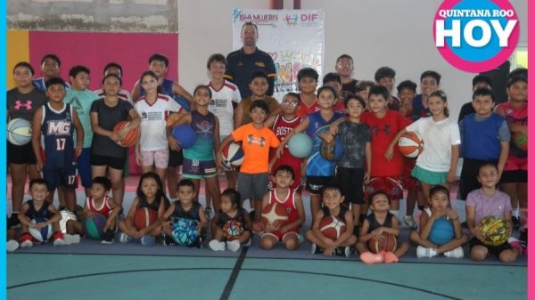 Clínica de basquetbol reúne a jóvenes en Isla Mujeres