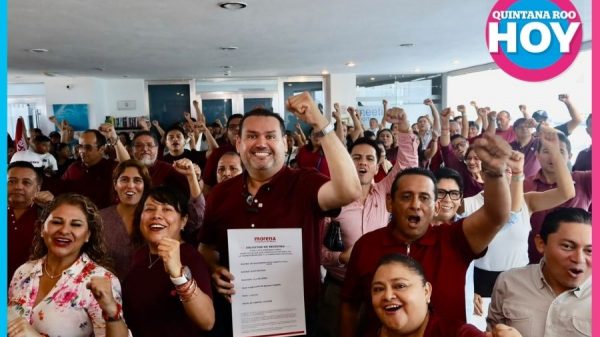 Edgar Gasca se registra para coordinar a Morena en Isla Mujeres