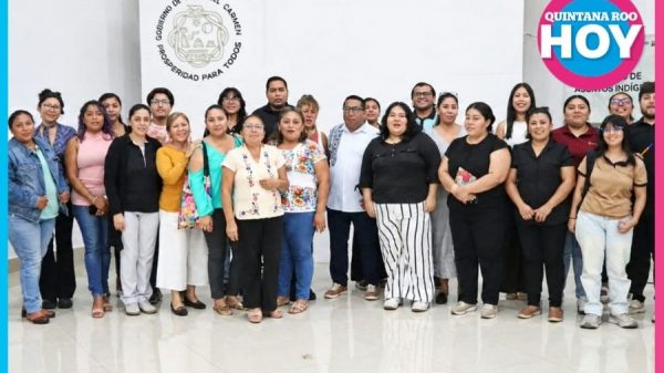Lengua maya capacita a servidores públicos en Playa del Carmen