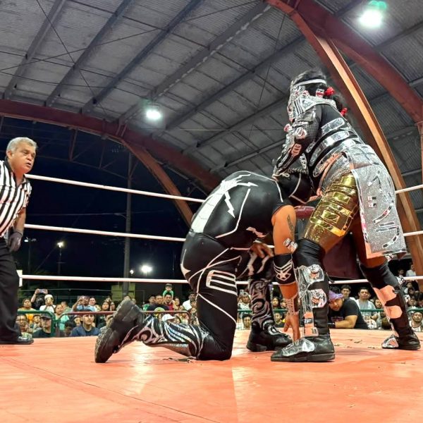Lucha libre define finalistas del campeonato de Cancún
