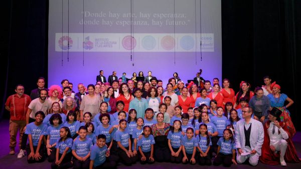 Teatro de la Ciudad celebra dos años con gran gala