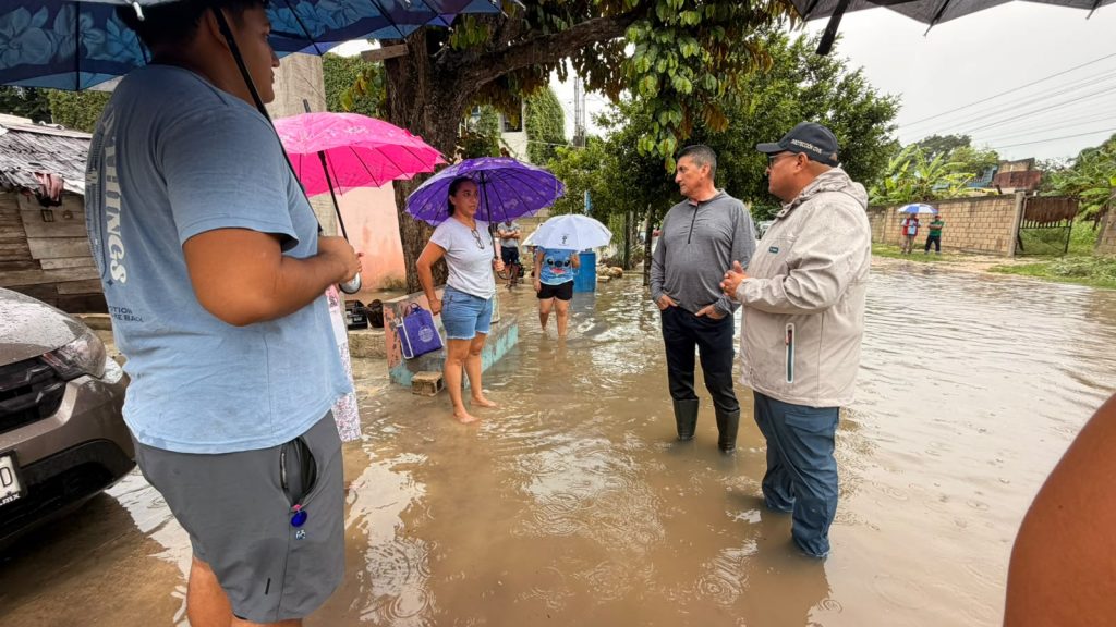 Lluvias dejan afectaciones en Bacalar y Chetumal
