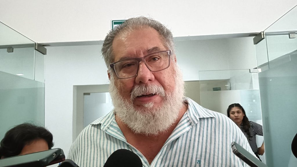 Amatur pide eliminar revisión aduanera en aeropuertos