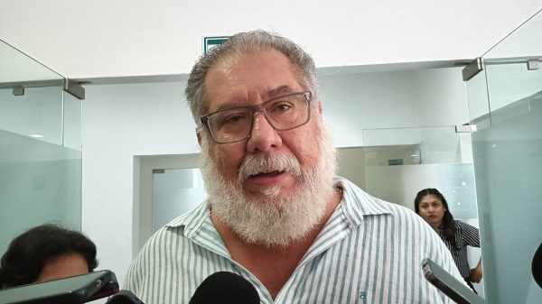 Amatur pide eliminar revisión aduanera en aeropuertos
