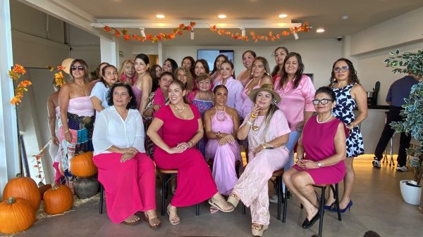 Reconocen a Patricia Briones por su trayectoria
