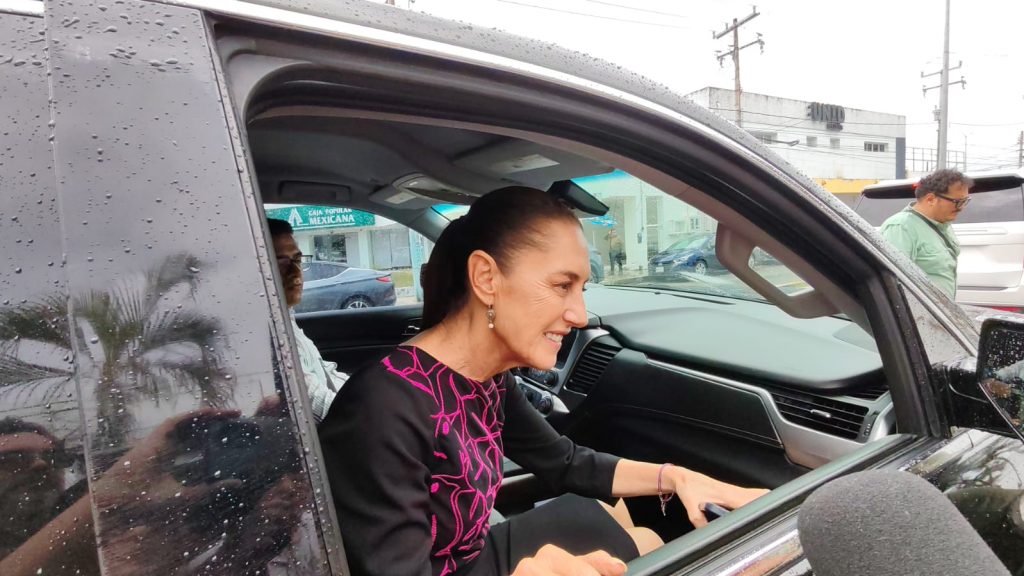 Sheinbaum supervisa hospitales en Chetumal