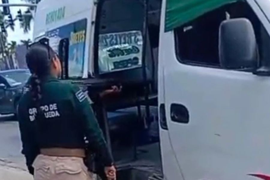 Detienen a hombre por amenazas en transporte público