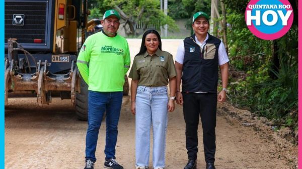 Supervisan construcción de calle Nauyaca en Leona Vicario