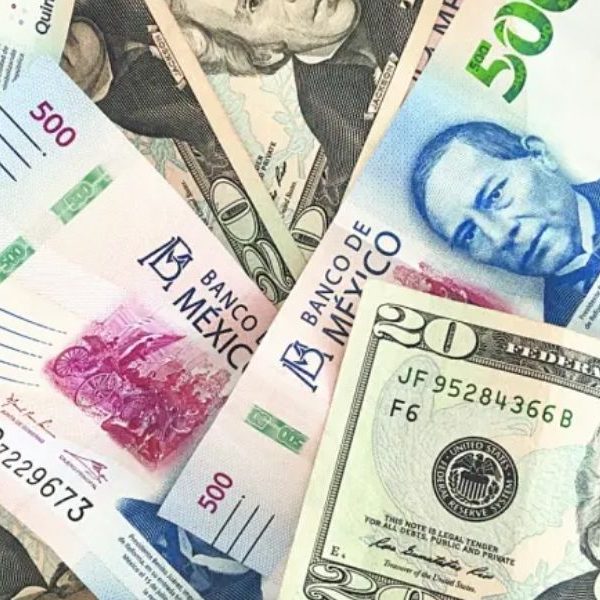 Dólar supera los 18 pesos este domingo en México