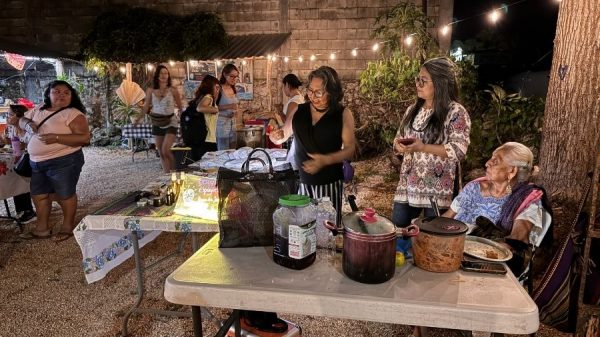 Mercadito Bazar de Uyoolche celebra el Día de Muertos