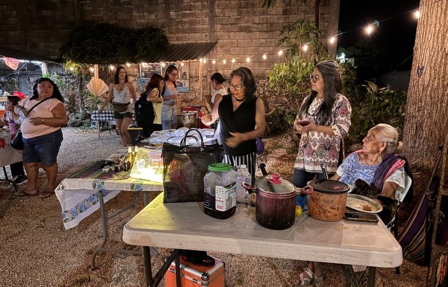 Mercadito Bazar de Uyoolche celebra el Día de Muertos